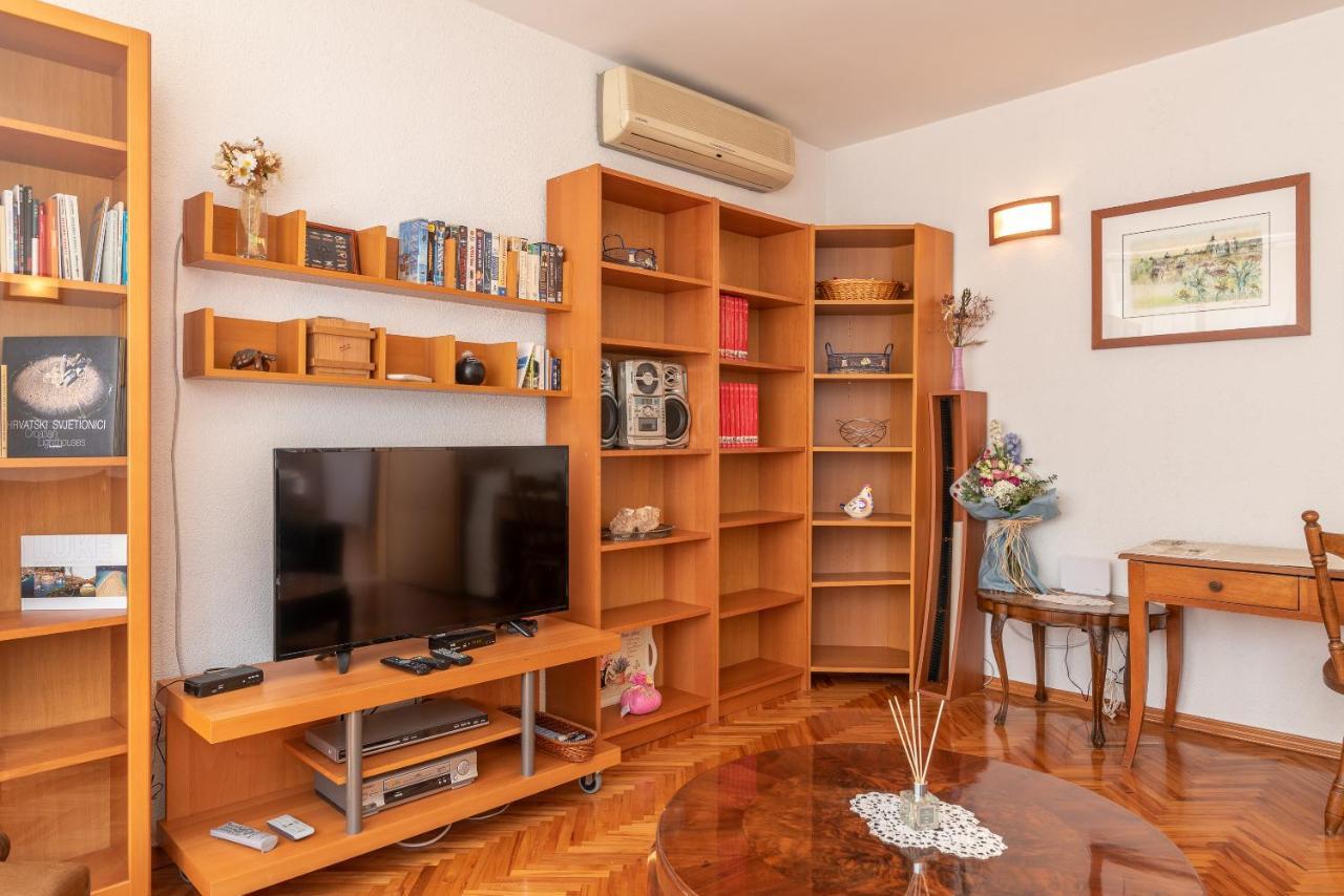 Apartment Bruno Trogir Exterior foto